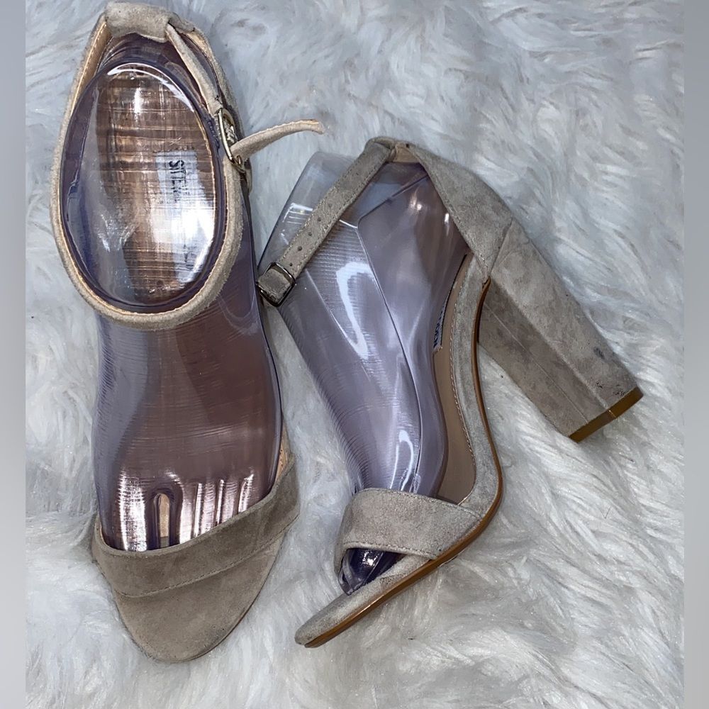 STEVE MADDEN CARRSON TAUPE SUEDE - Picture 4 of 12